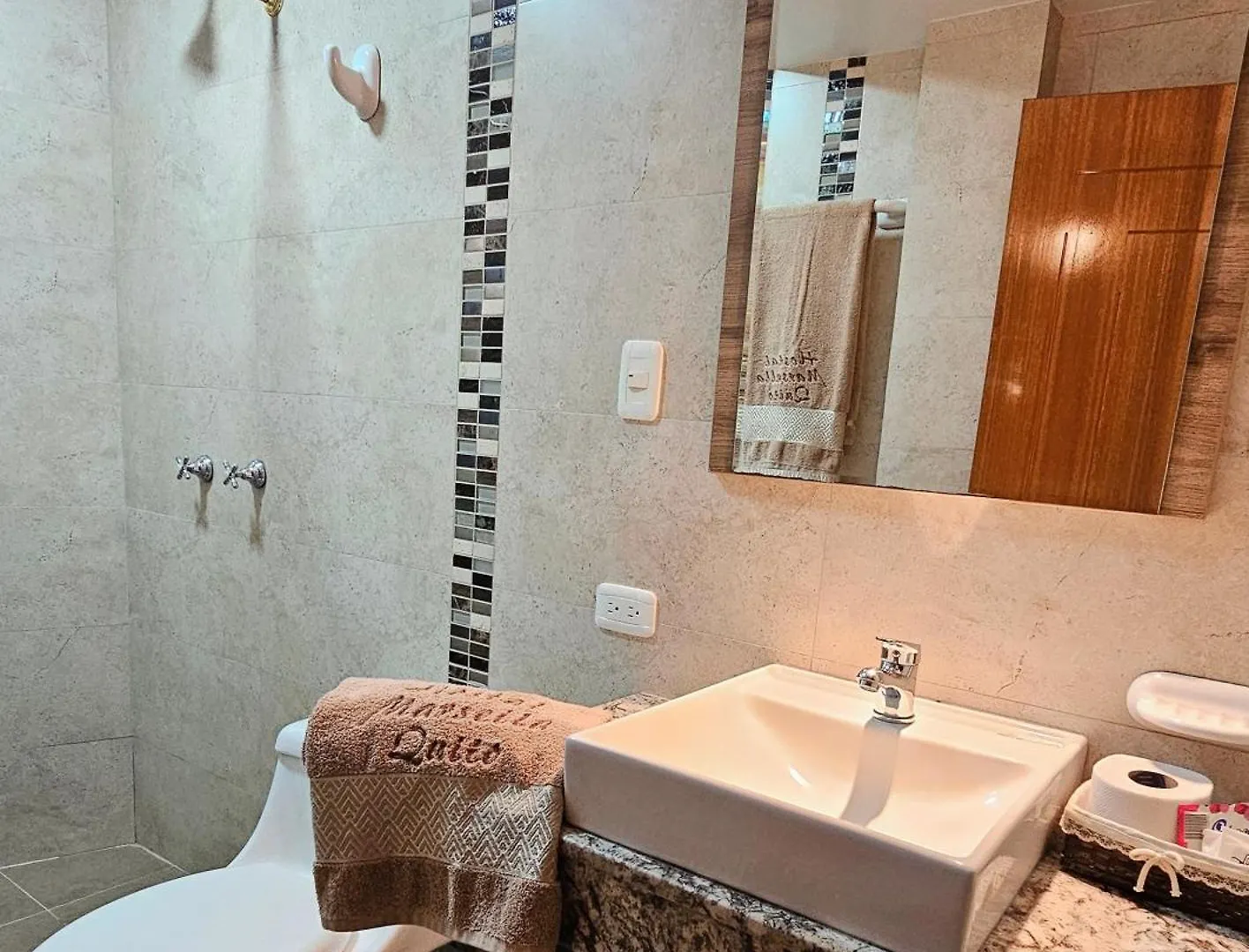 Couette-café Hotel Marsella Quito
